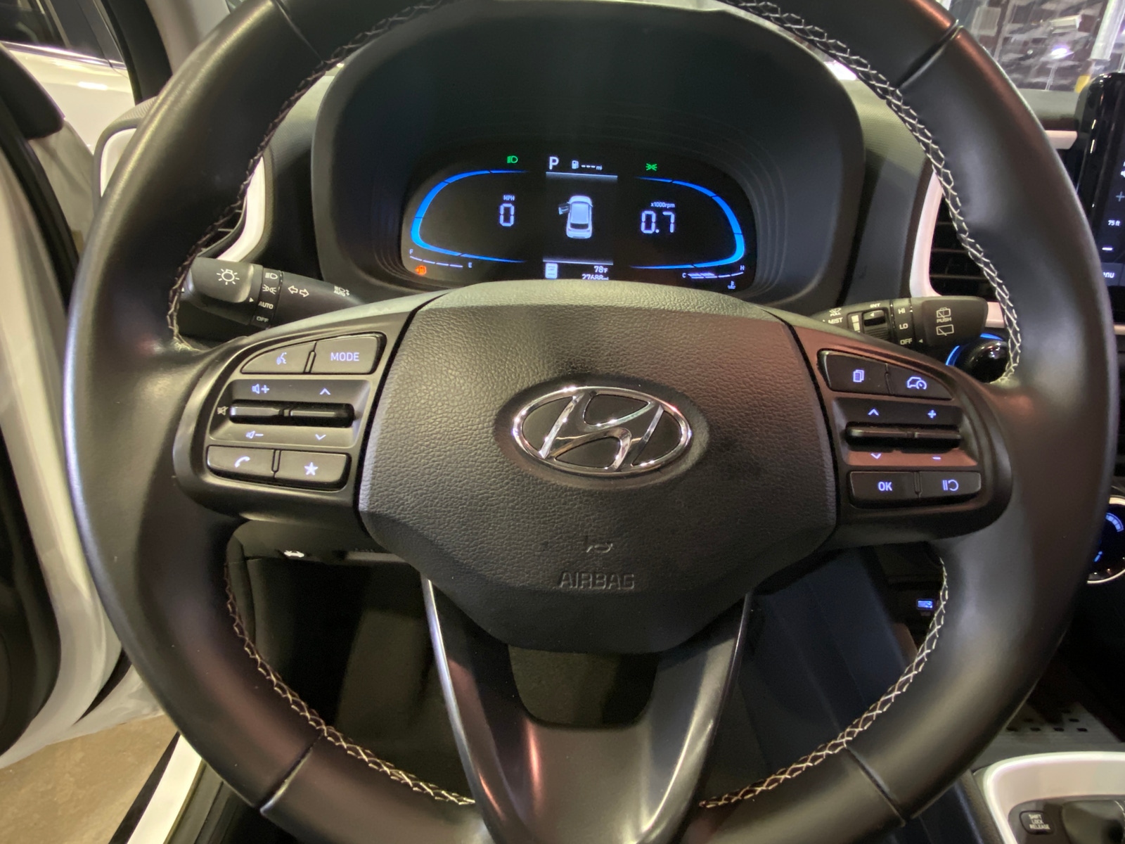 Thumbnail: 2023 Hyundai Venue - 5