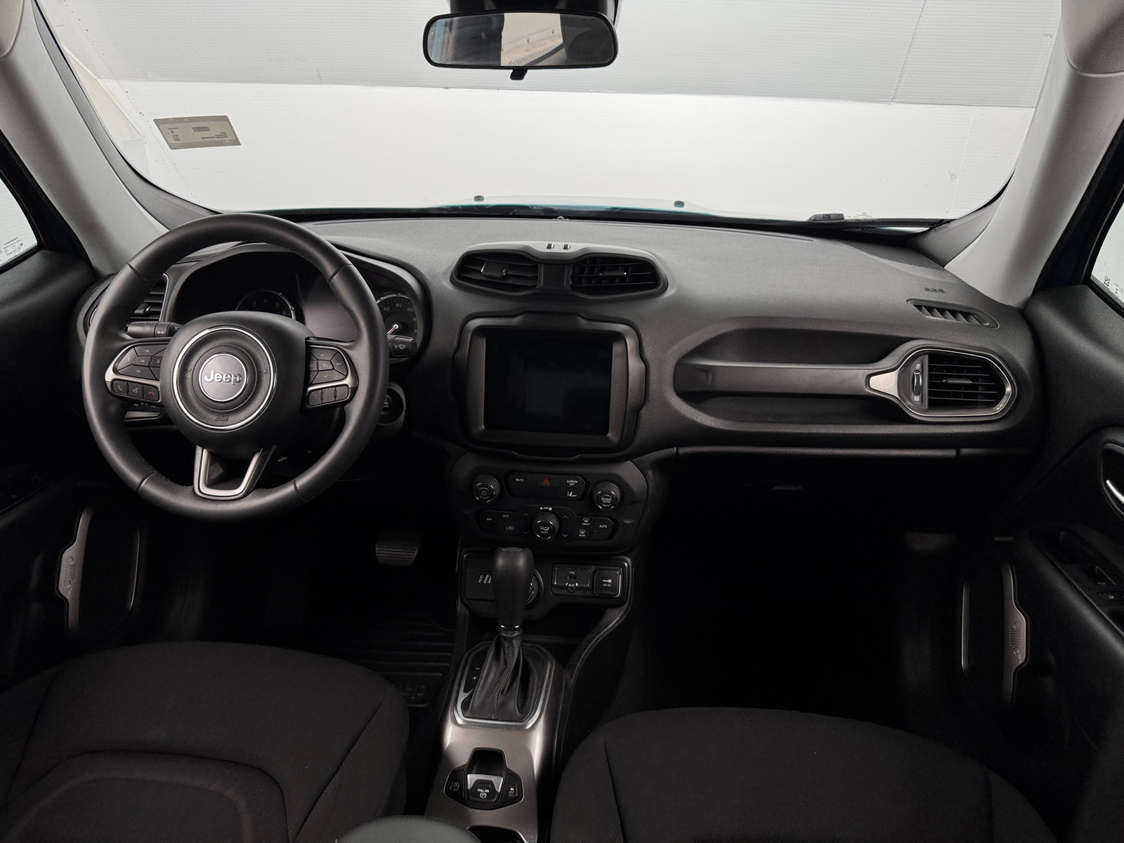 Thumbnail: 2022 Jeep Renegade - 3