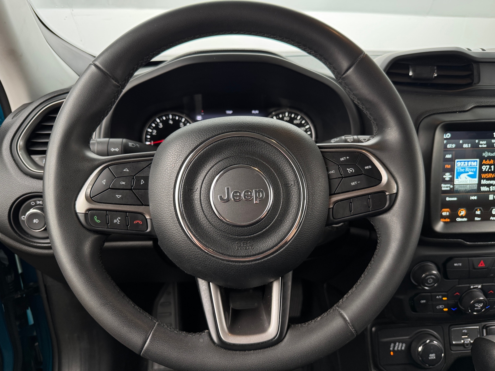 Thumbnail: 2022 Jeep Renegade - 5