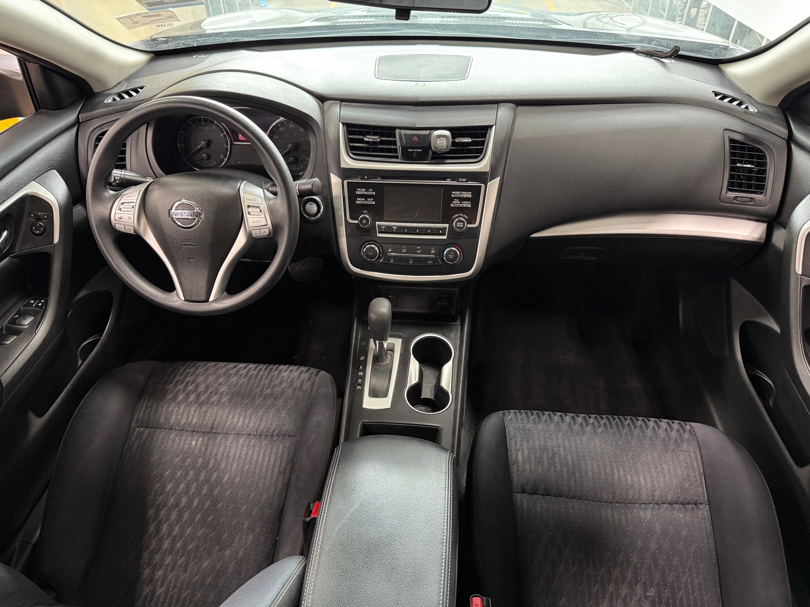 Thumbnail: 2017 Nissan Altima - 3