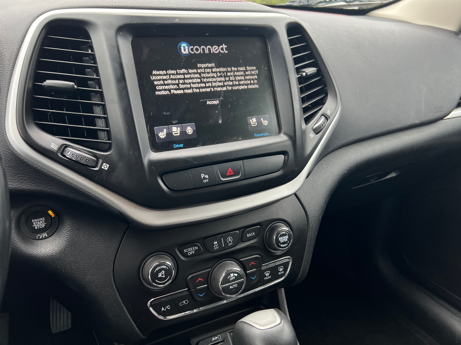 Thumbnail: 2018 Jeep Cherokee - 3