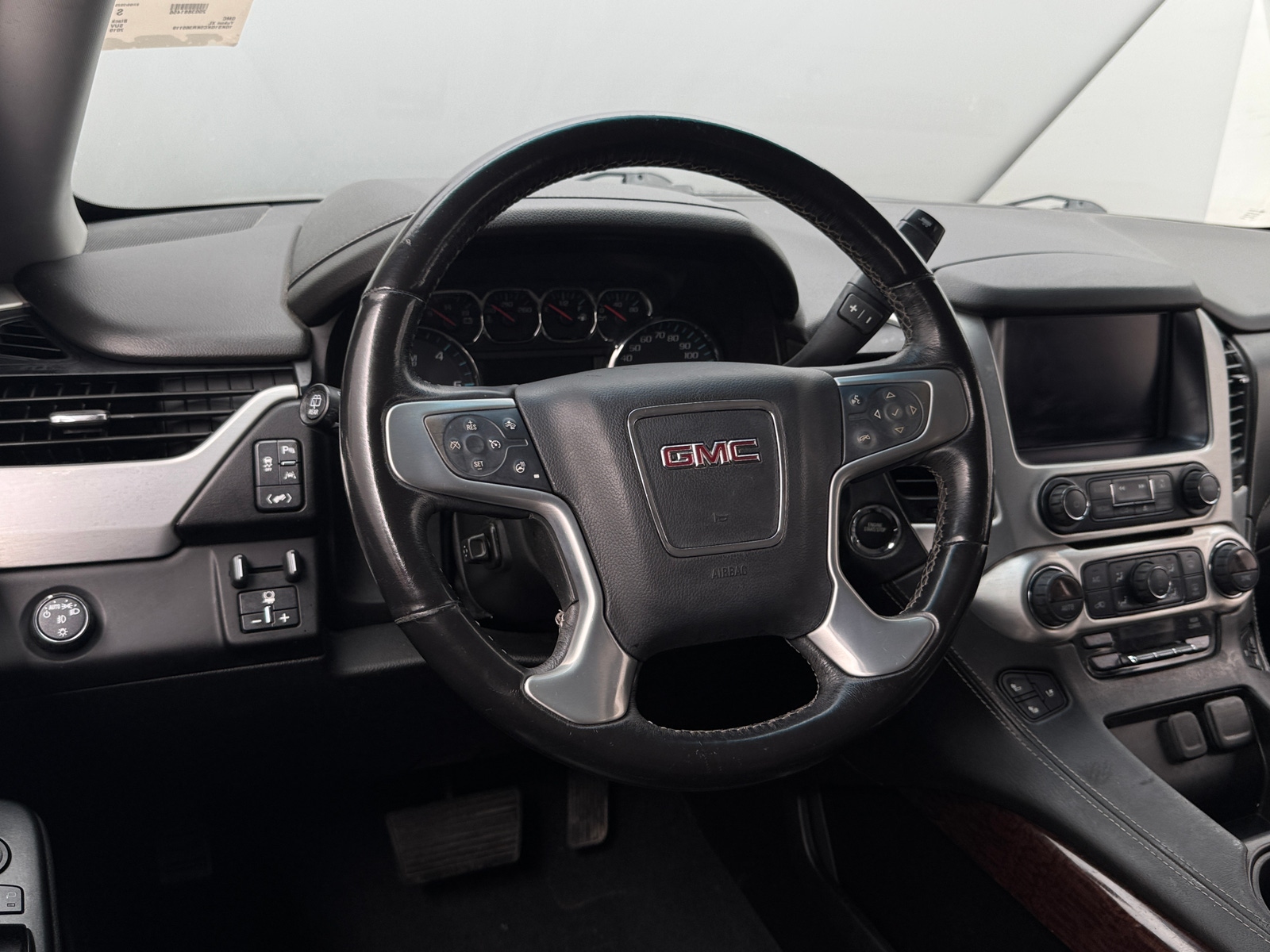 Thumbnail: 2019 GMC Yukon XL - 4