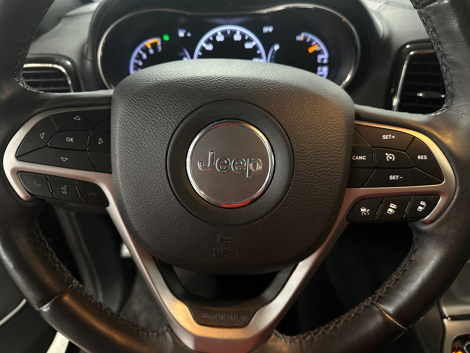 Thumbnail: 2019 Jeep Grand Cherokee - 4