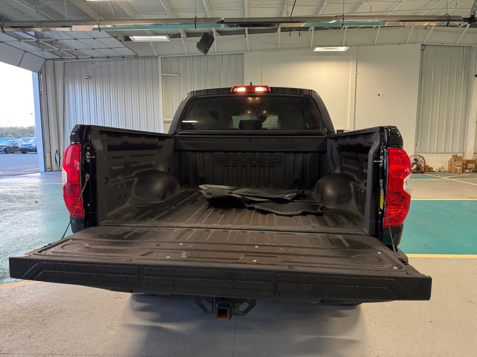 Thumbnail: 2020 Toyota Tundra - 7