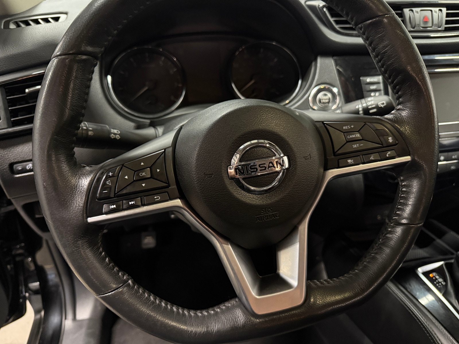 Thumbnail: 2018 Nissan Rogue - 4