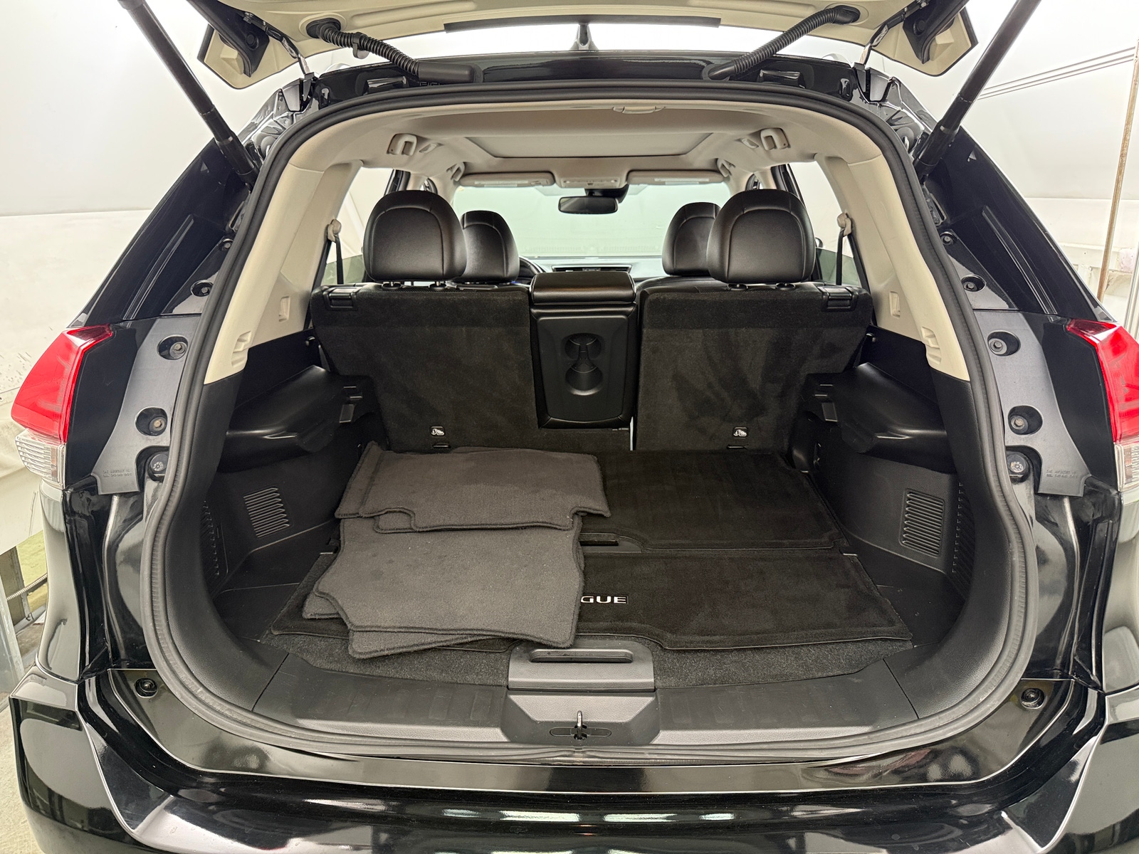 Thumbnail: 2018 Nissan Rogue - 6