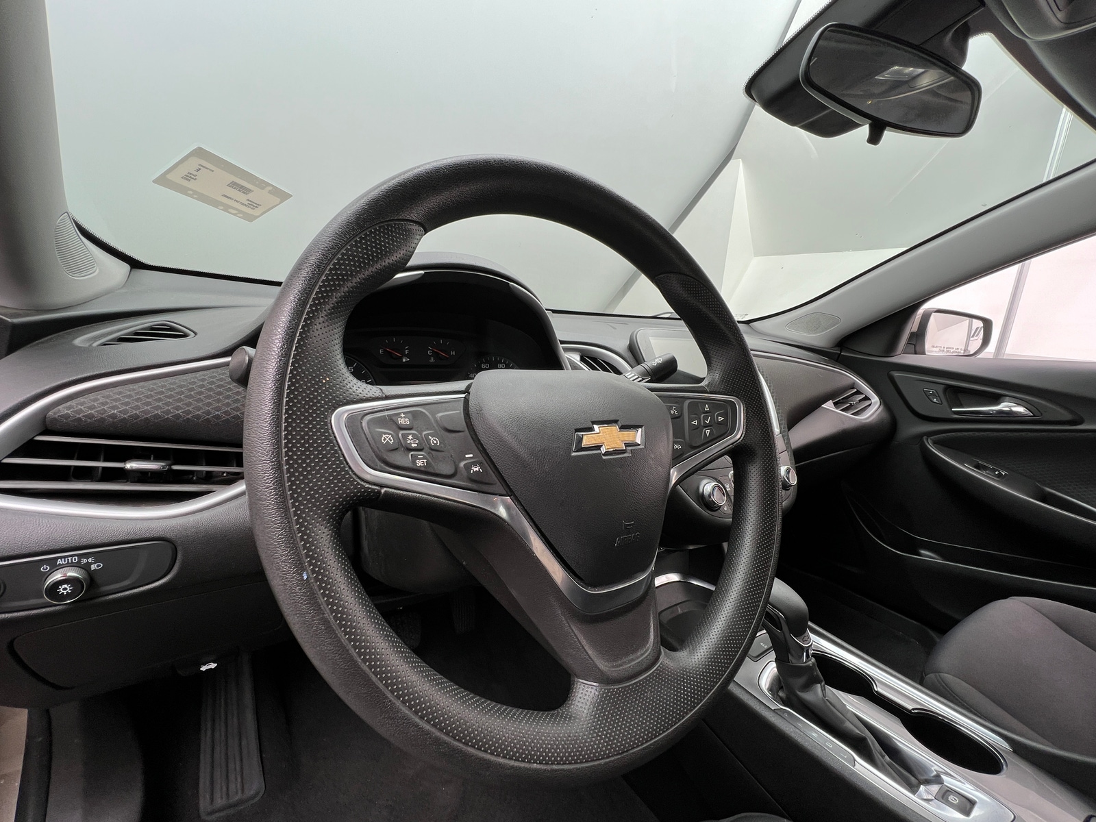 Thumbnail: 2023 Chevrolet Malibu - 5