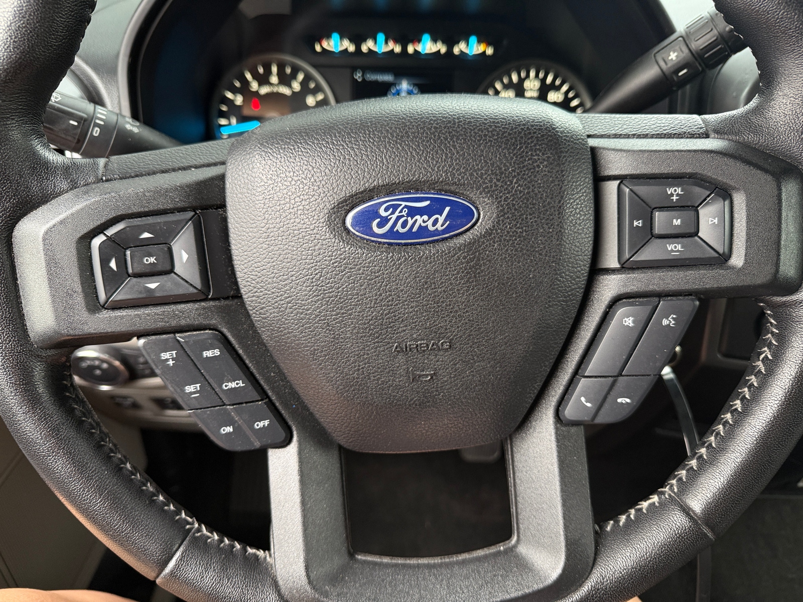 Thumbnail: 2019 Ford Econoline - 5