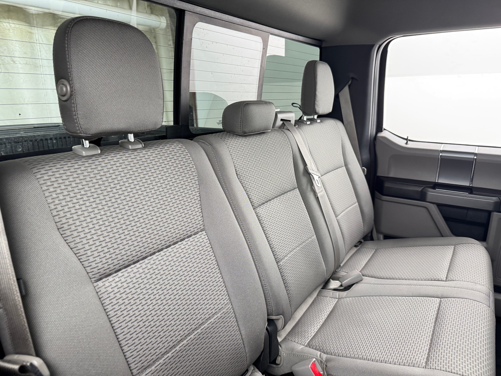 Thumbnail: 2015 Ford Econoline - 6
