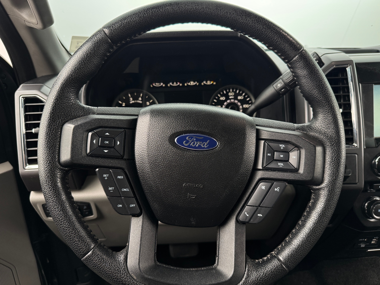 Thumbnail: 2015 Ford Econoline - 5