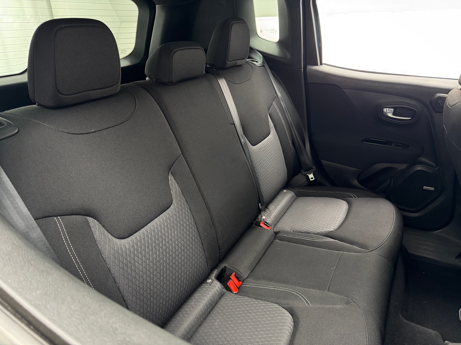 Thumbnail: 2021 Jeep Renegade - 6