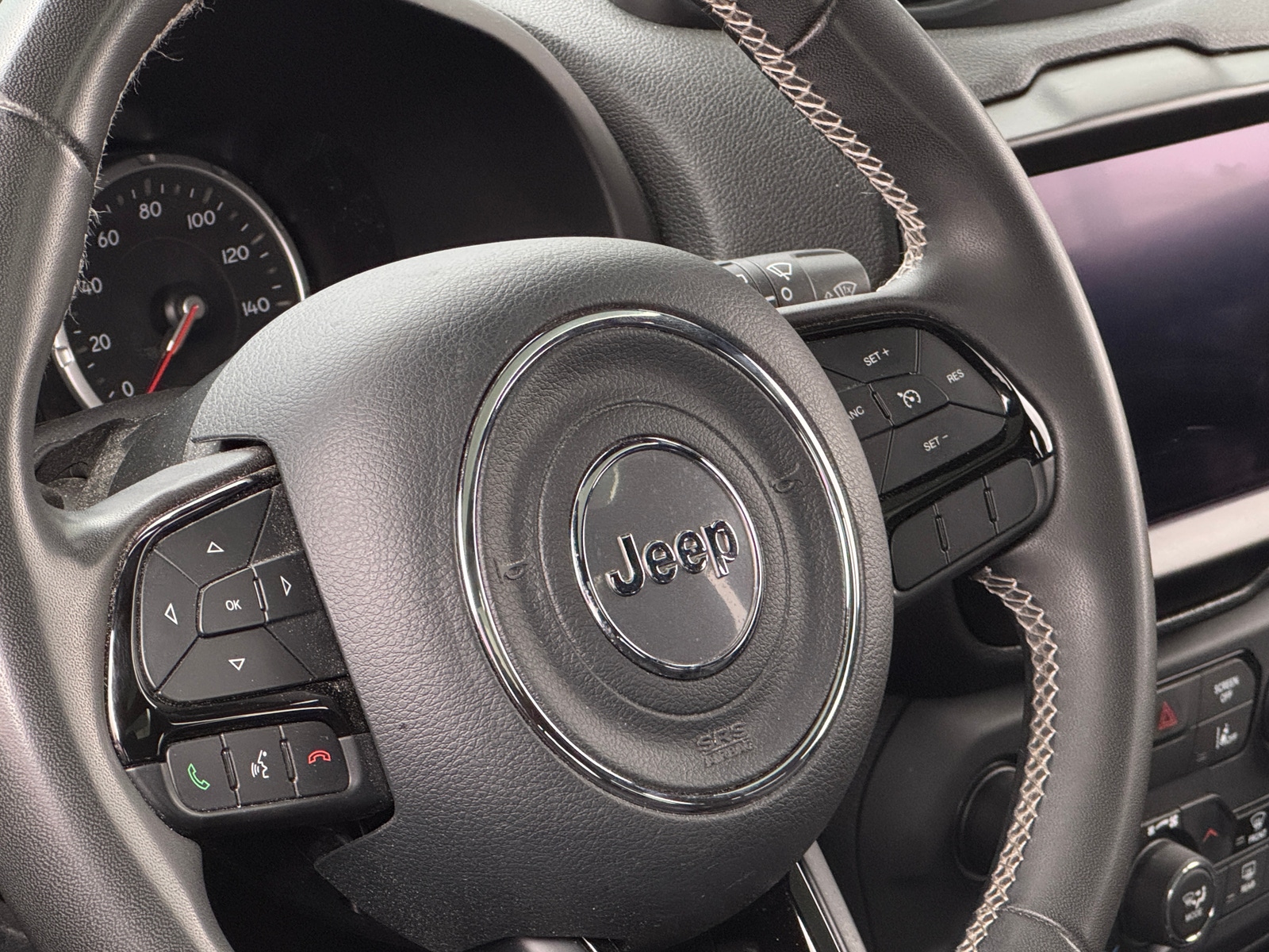 Thumbnail: 2021 Jeep Renegade - 5