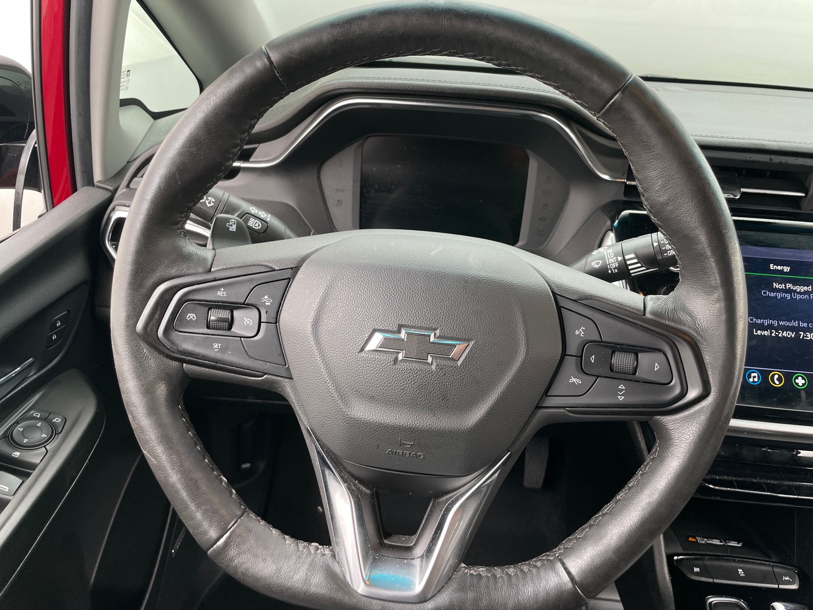 Thumbnail: 2022 Chevrolet Bolt EV - 4