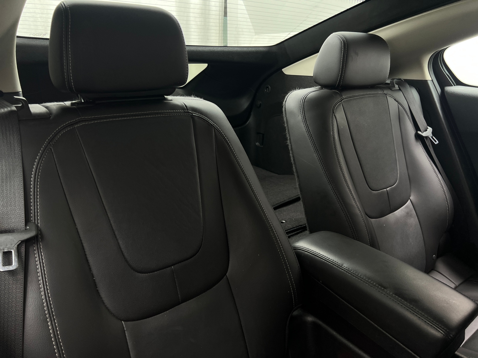 Thumbnail: 2015 Chevrolet Volt - 5