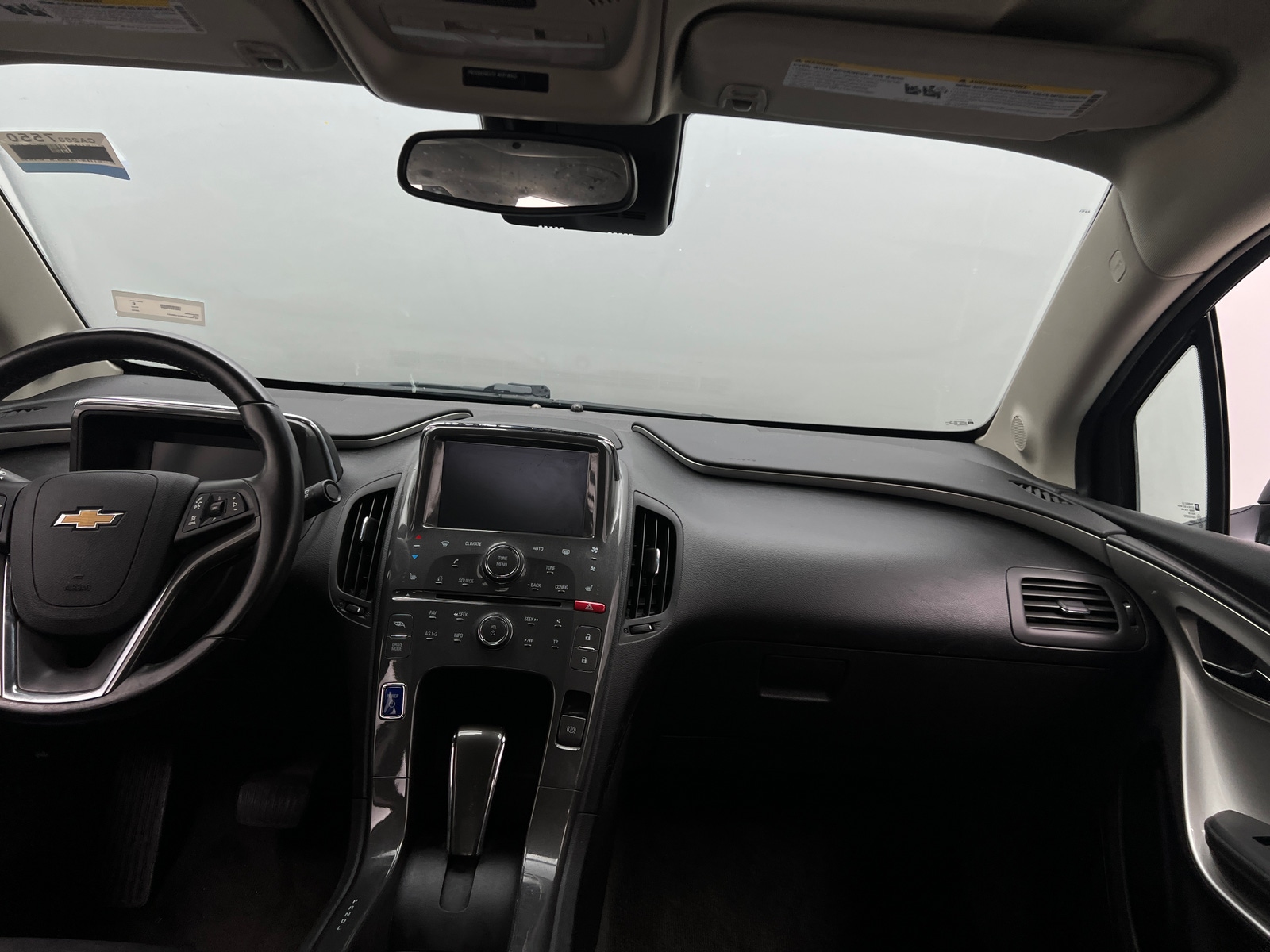 Thumbnail: 2015 Chevrolet Volt - 2