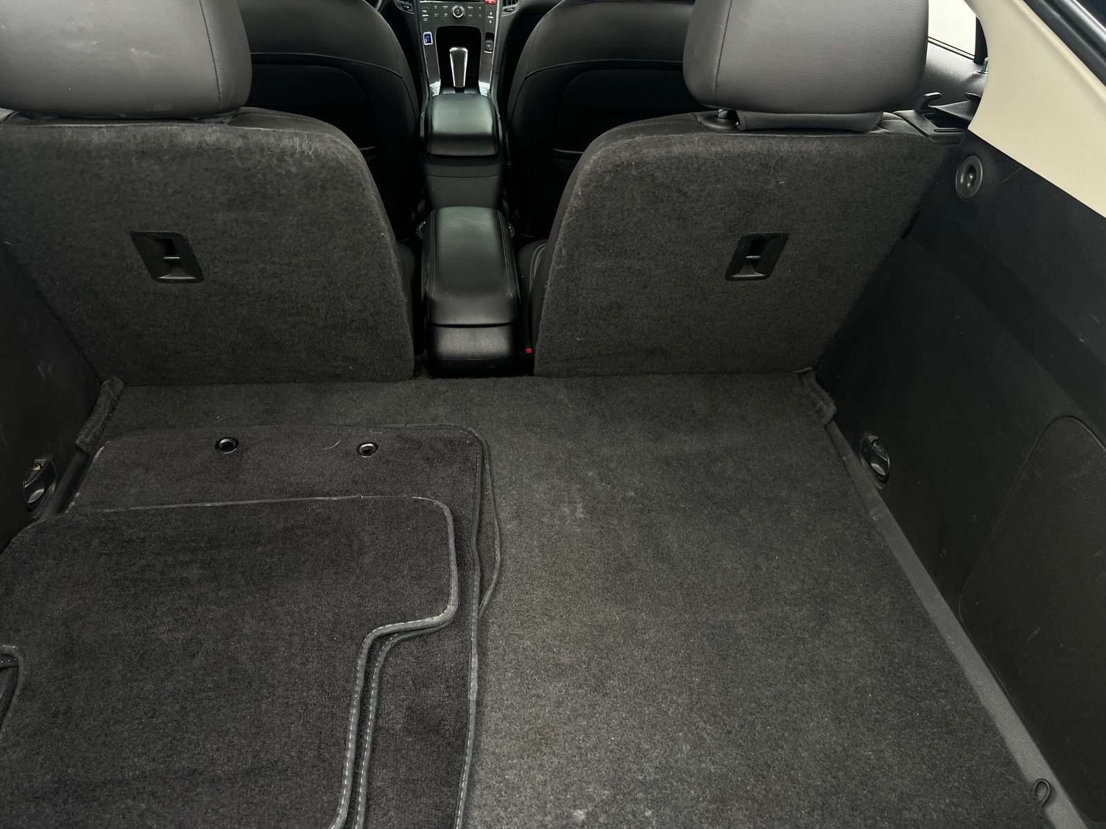 Thumbnail: 2015 Chevrolet Volt - 6