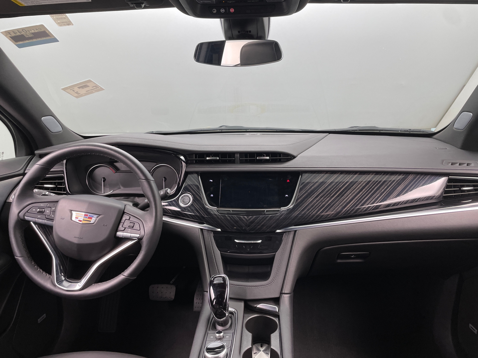 Thumbnail: 2025 Cadillac XT6 - 2