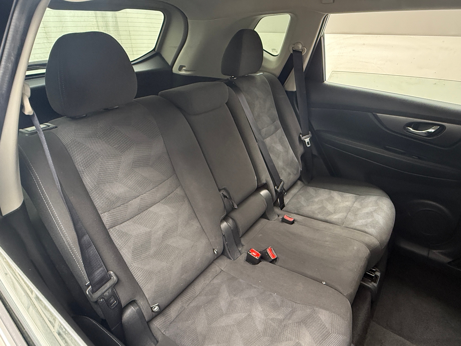 Thumbnail: 2016 Nissan Rogue - 6