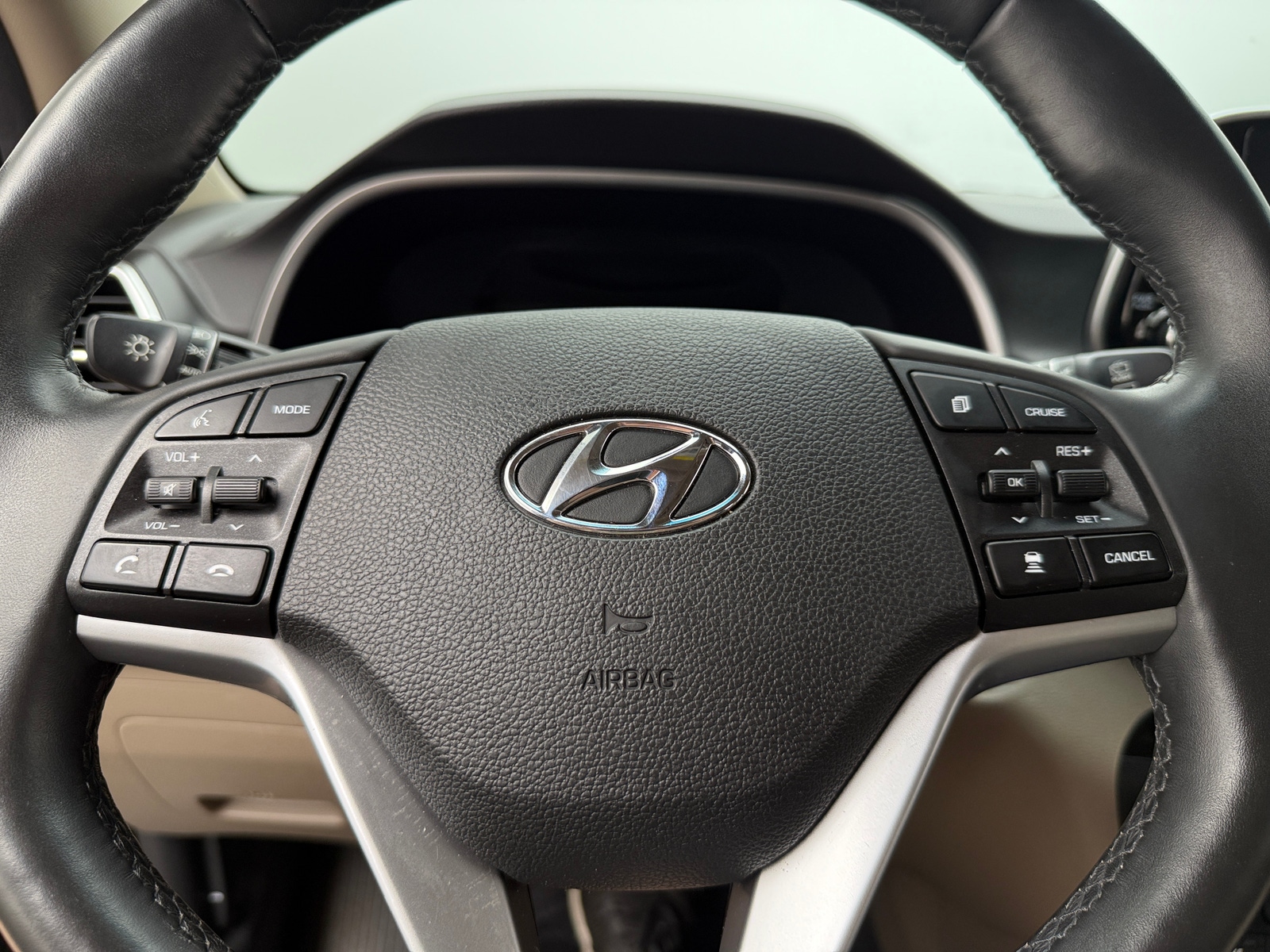 Thumbnail: 2021 Hyundai Tucson - 4