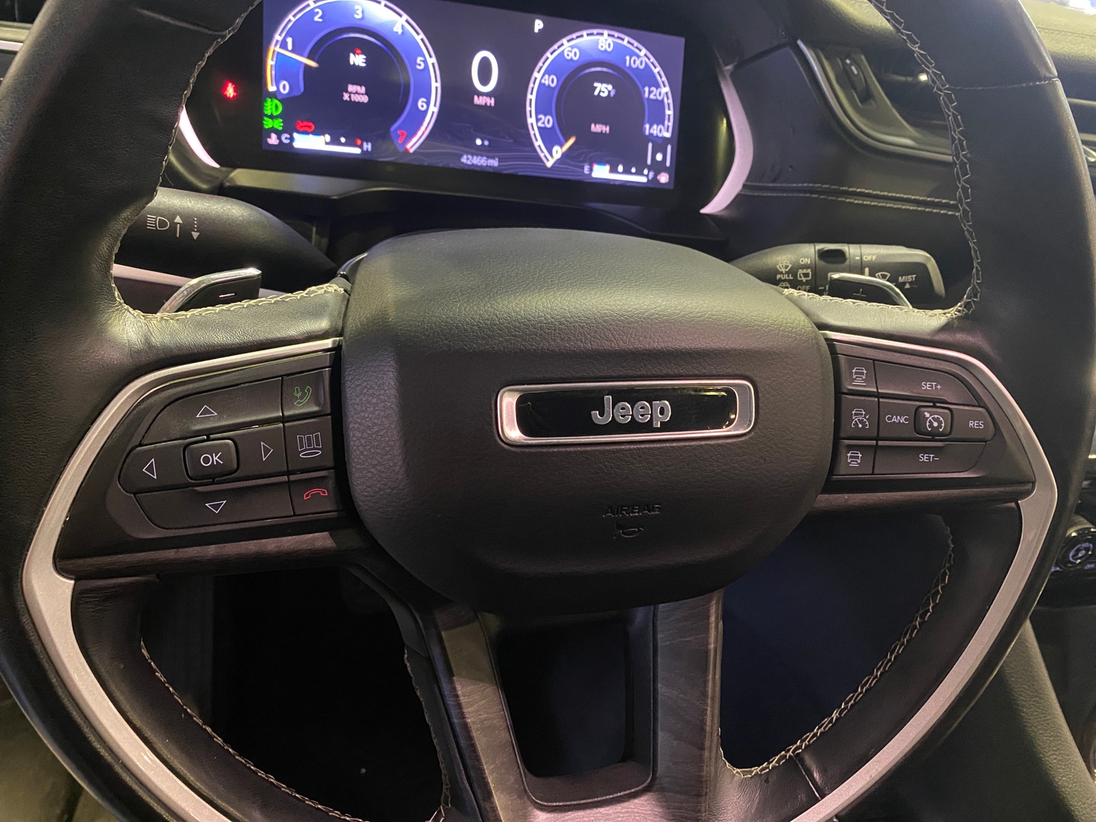 Thumbnail: 2021 Jeep Grand Cherokee L - 4