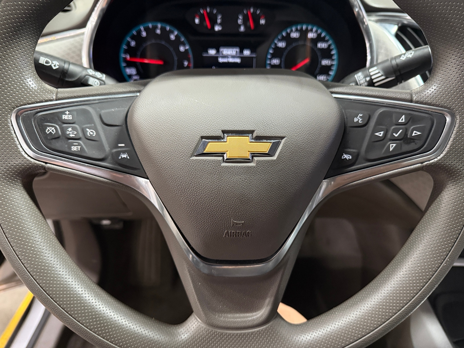 Thumbnail: 2020 Chevrolet Malibu - 5