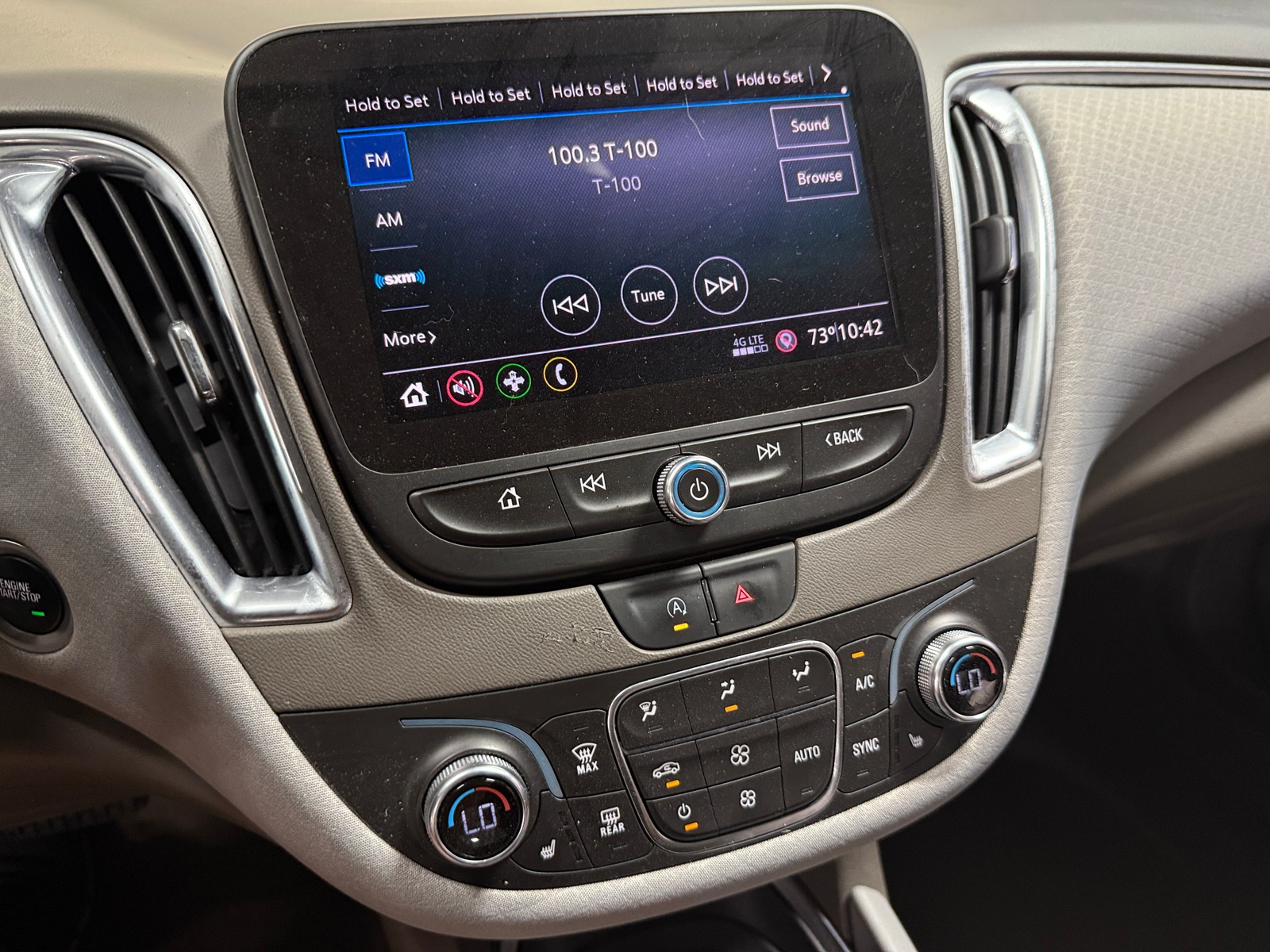 Thumbnail: 2020 Chevrolet Malibu - 4