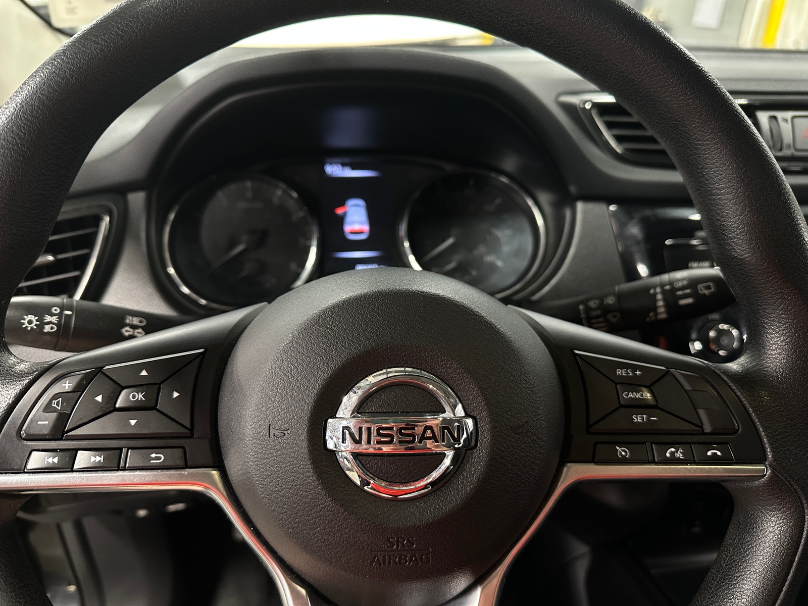 Thumbnail: 2018 Nissan Rogue Sport - 5
