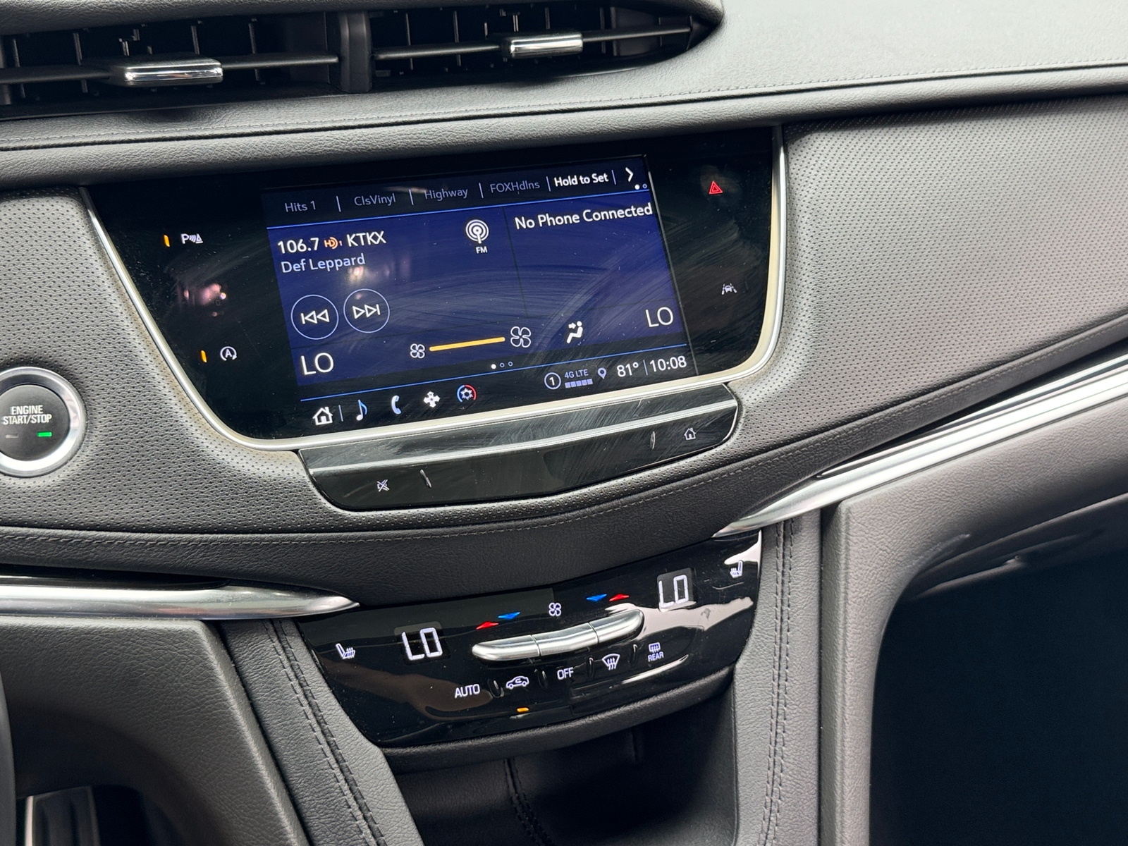 Thumbnail: 2023 Cadillac XT6 - 3
