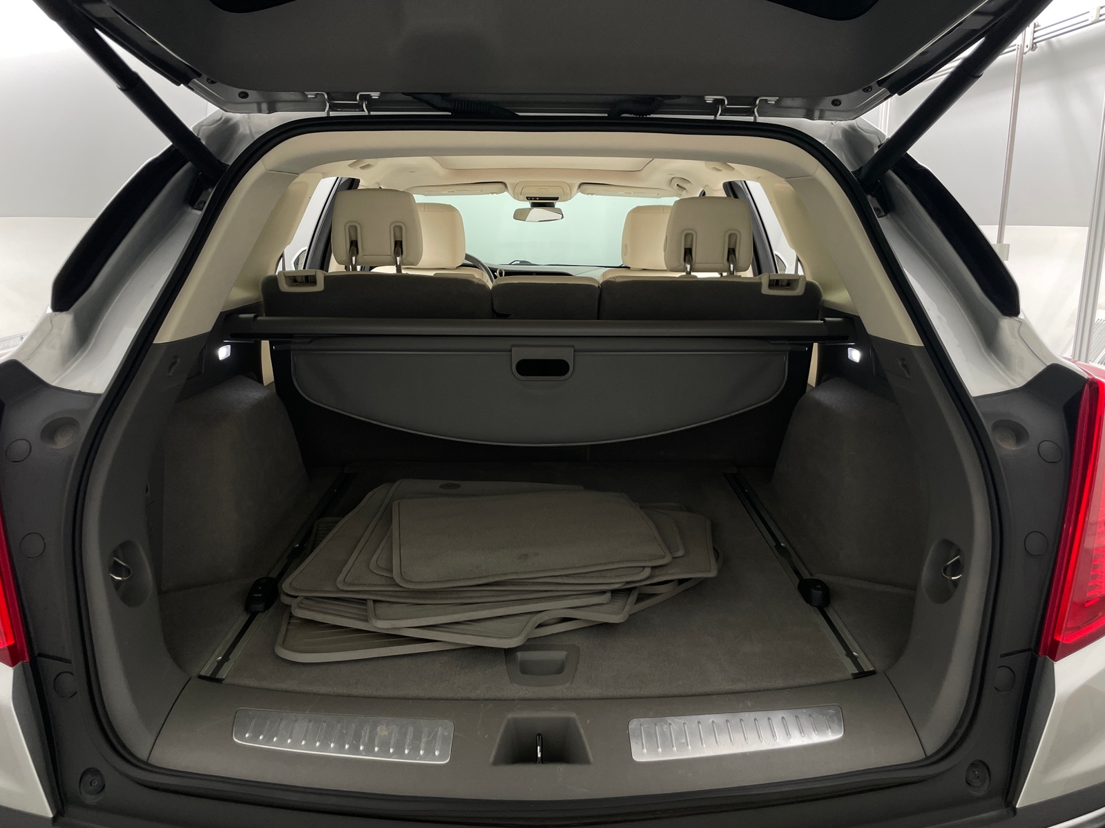 Thumbnail: 2019 Cadillac XT5 - 6
