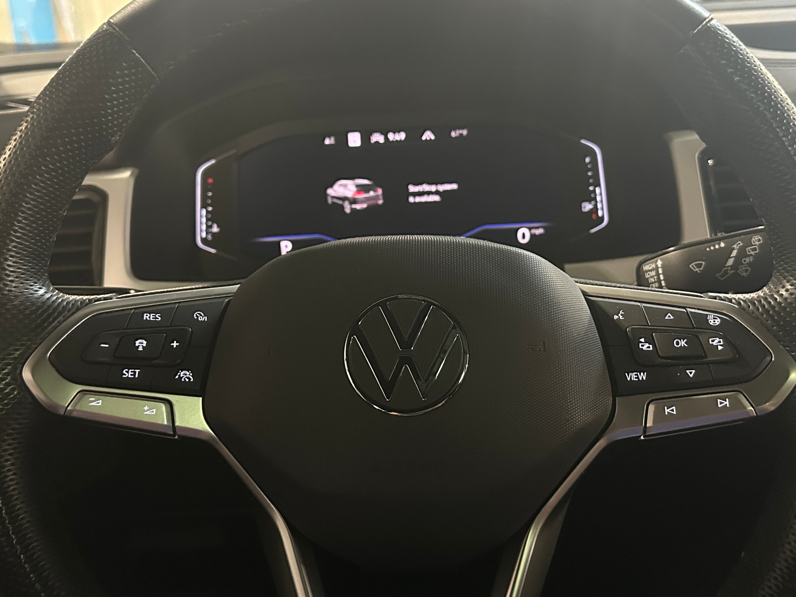 Thumbnail: 2022 Volkswagen Atlas - 5