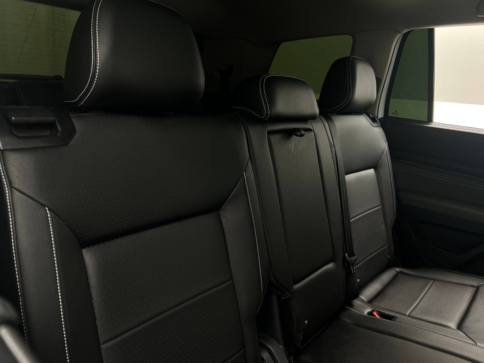 Thumbnail: 2023 Volkswagen Atlas - 5
