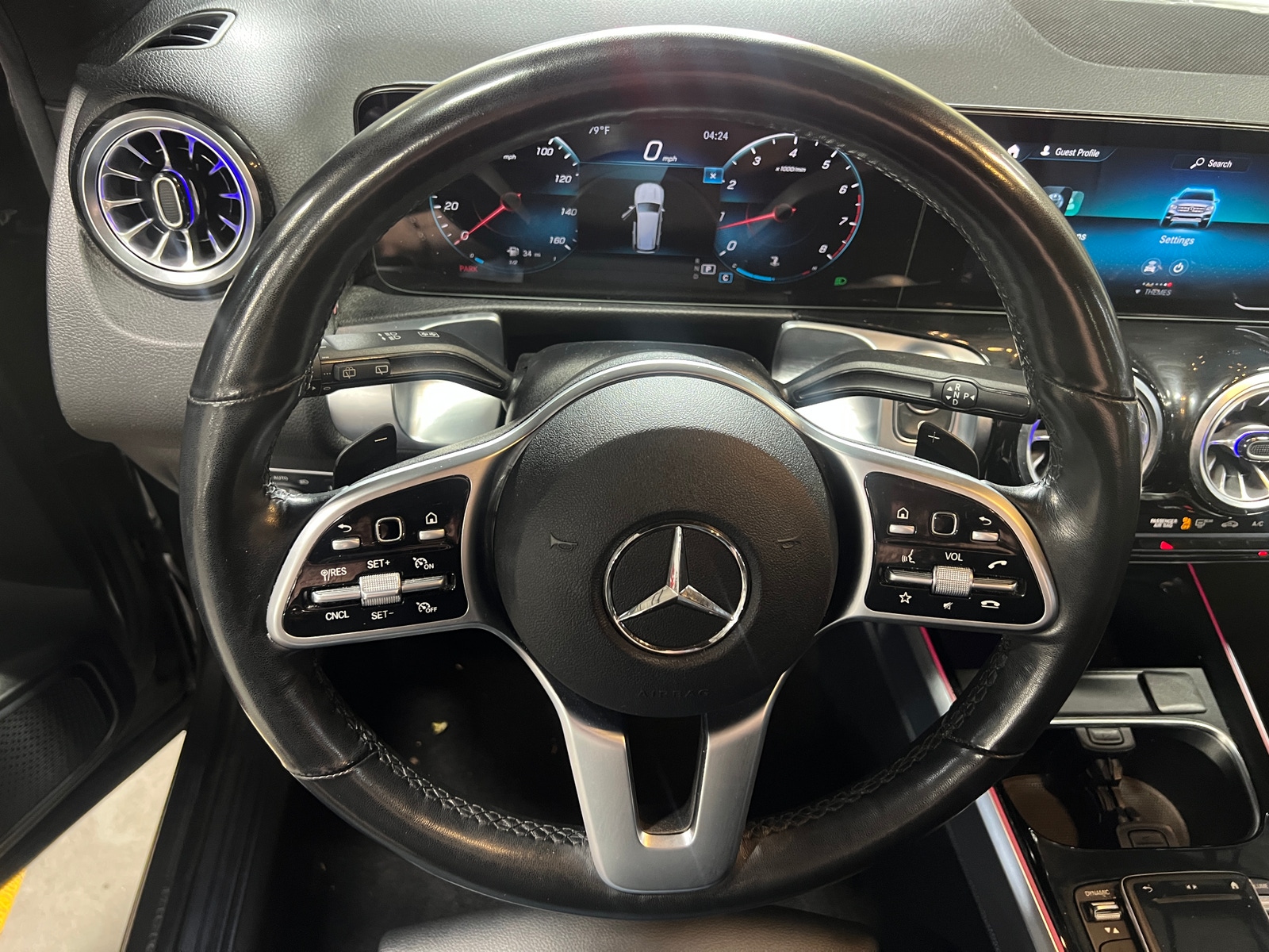 Thumbnail: 2022 Mercedes-Benz GLB - 4