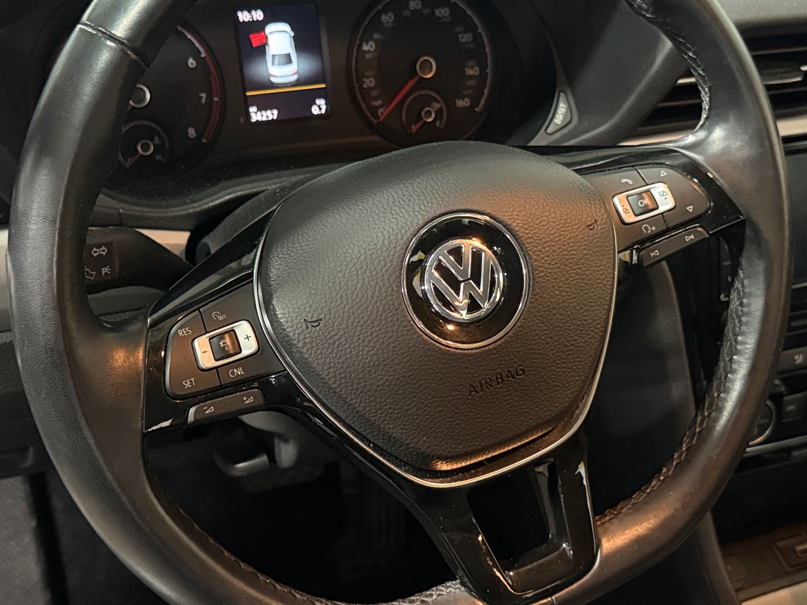 Thumbnail: 2020 Volkswagen Passat - 4