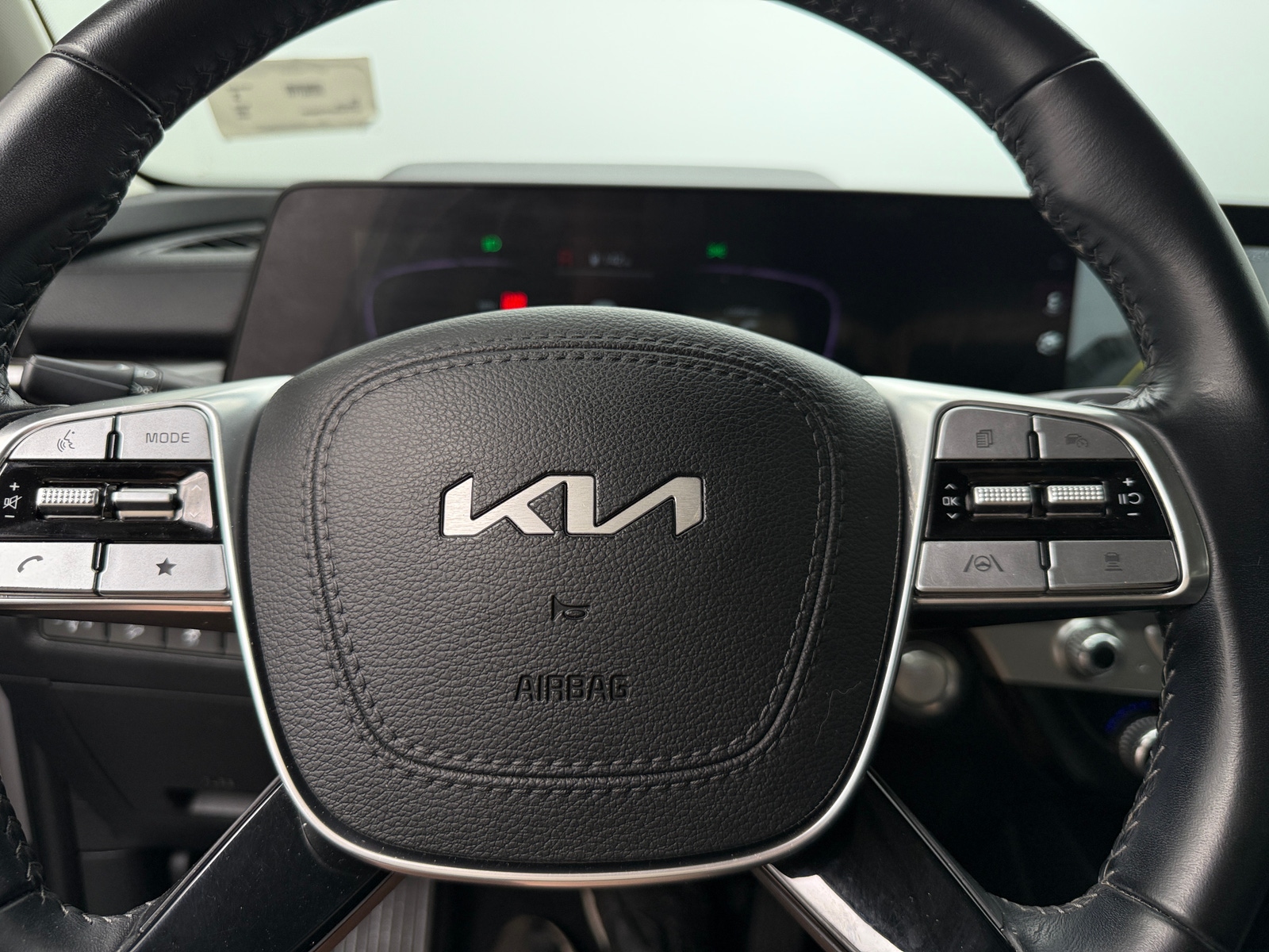 Thumbnail: 2023 Kia Telluride - 4