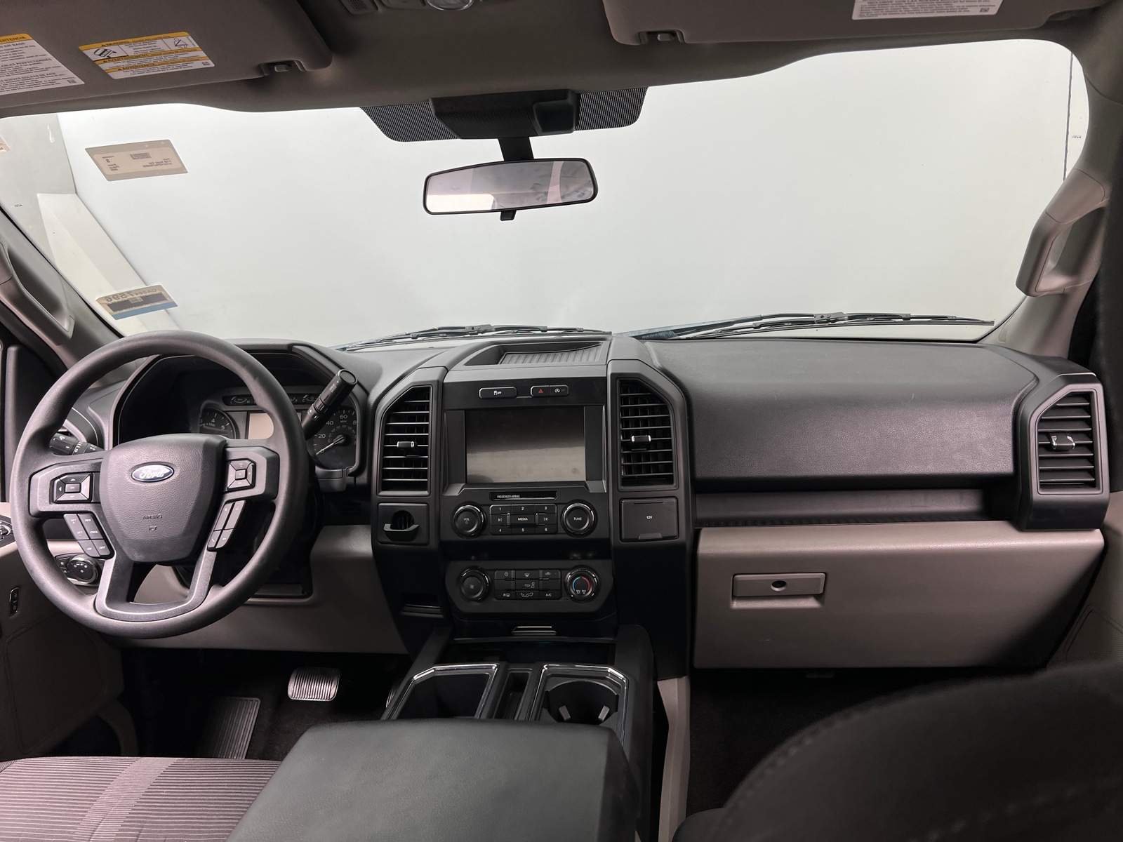 Thumbnail: 2020 Ford Econoline - 3