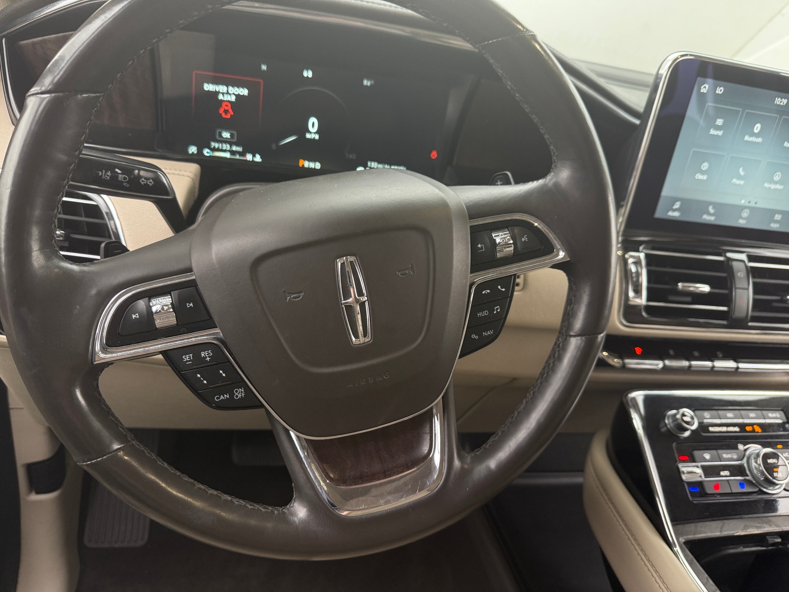 Thumbnail: 2020 Lincoln Navigator L - 4