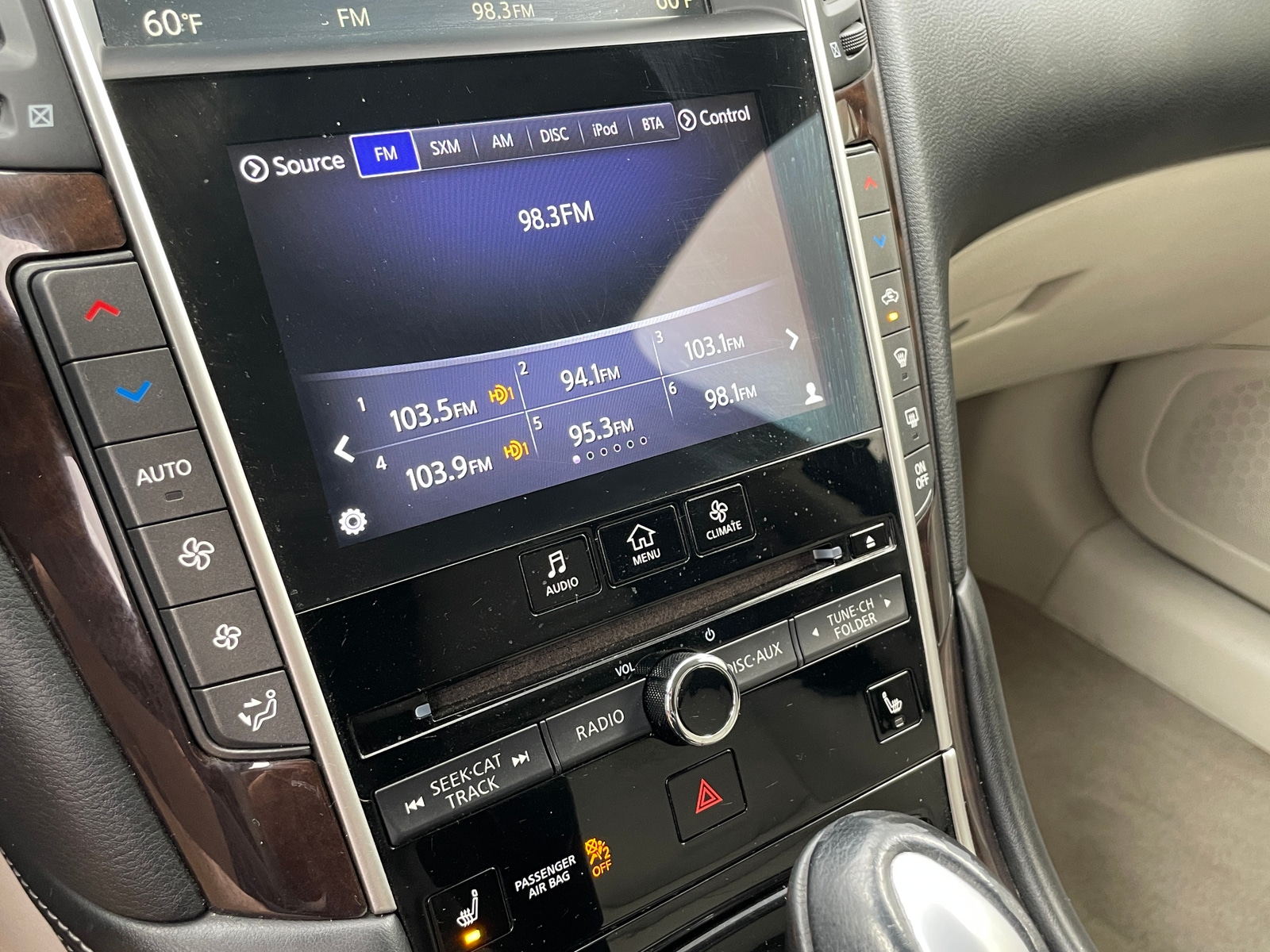 Thumbnail: 2014 INFINITI Q50 - 3