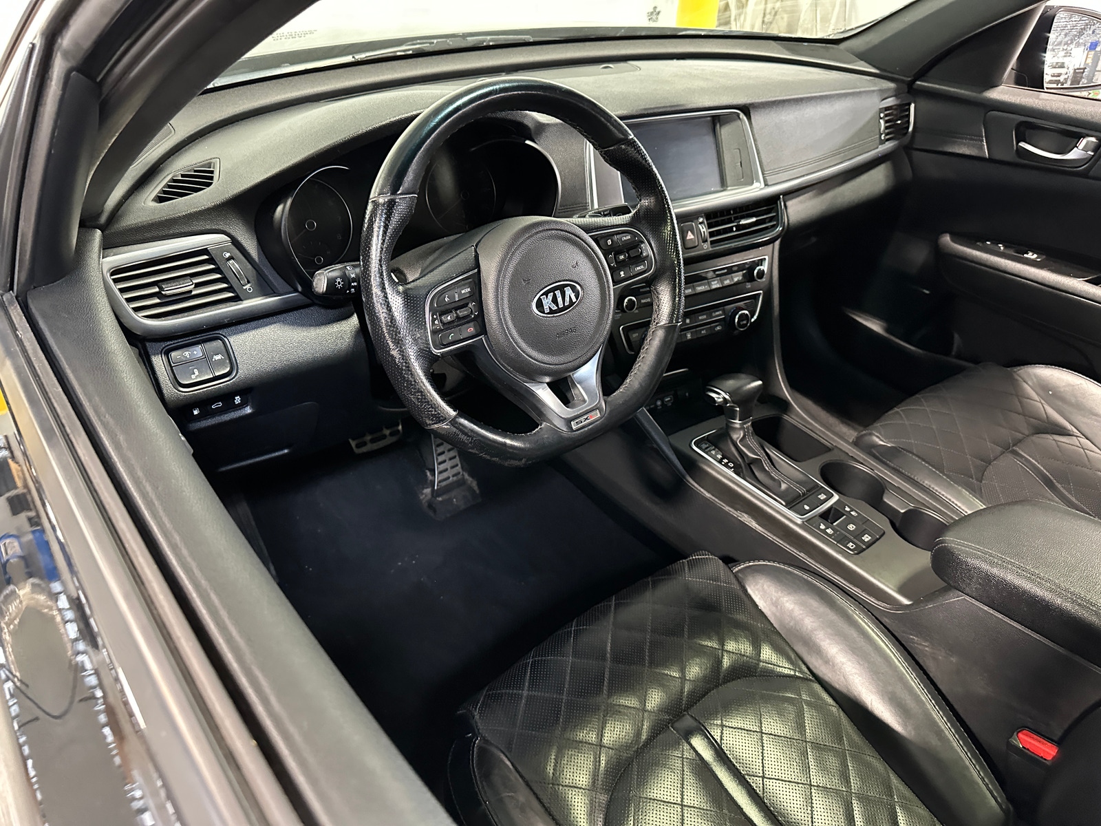 Thumbnail: 2016 Kia Optima - 2