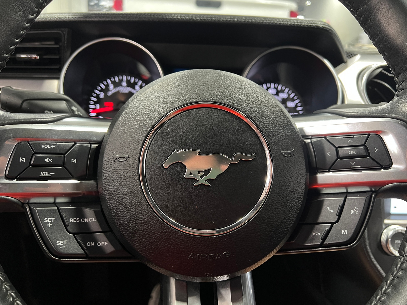Thumbnail: 2018 Ford Mustang - 3