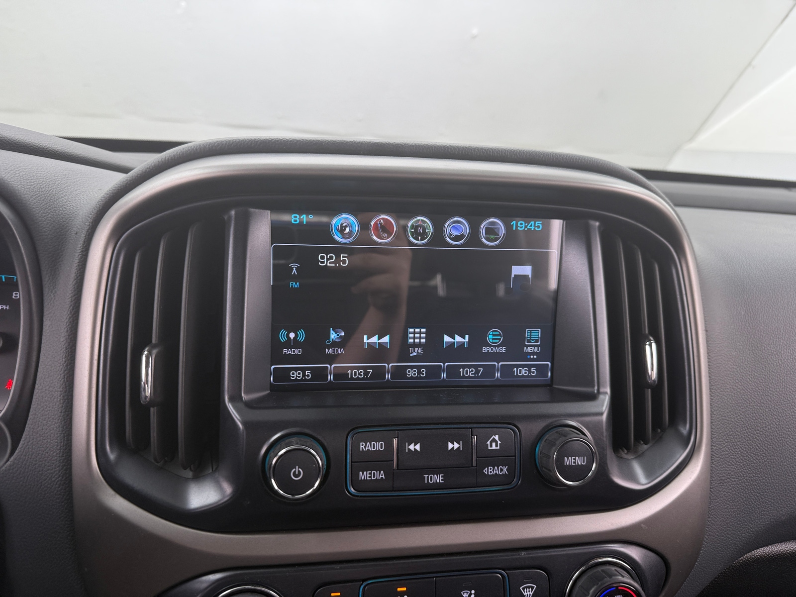 Thumbnail: 2017 Chevrolet Colorado - 4