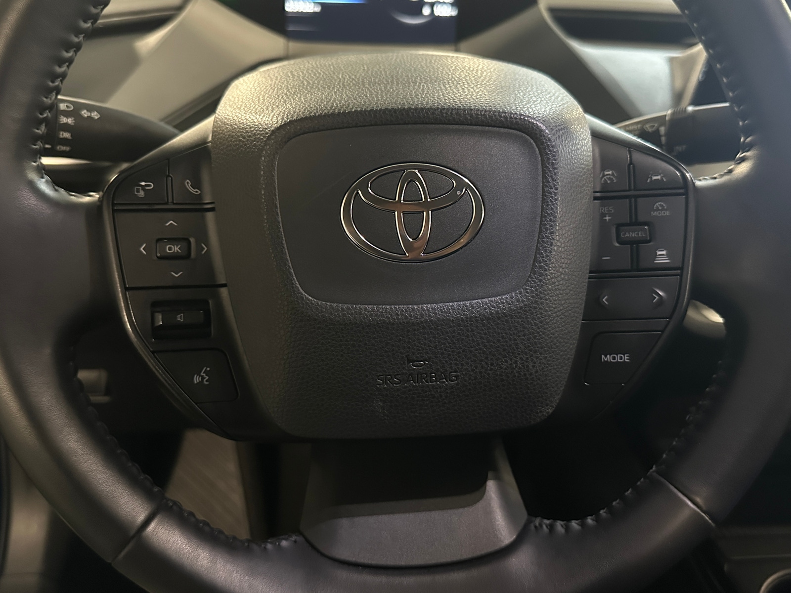 Thumbnail: 2023 Toyota Prius - 5
