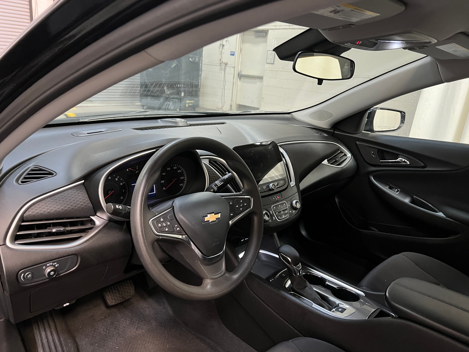 Thumbnail: 2024 Chevrolet Malibu - 3