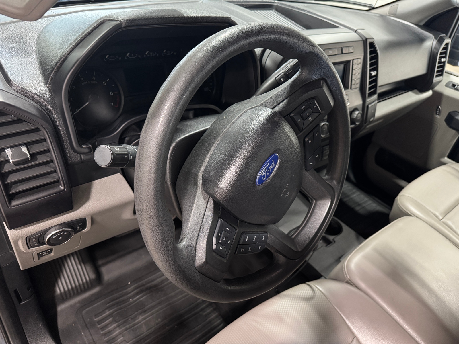 Thumbnail: 2019 Ford Econoline - 2