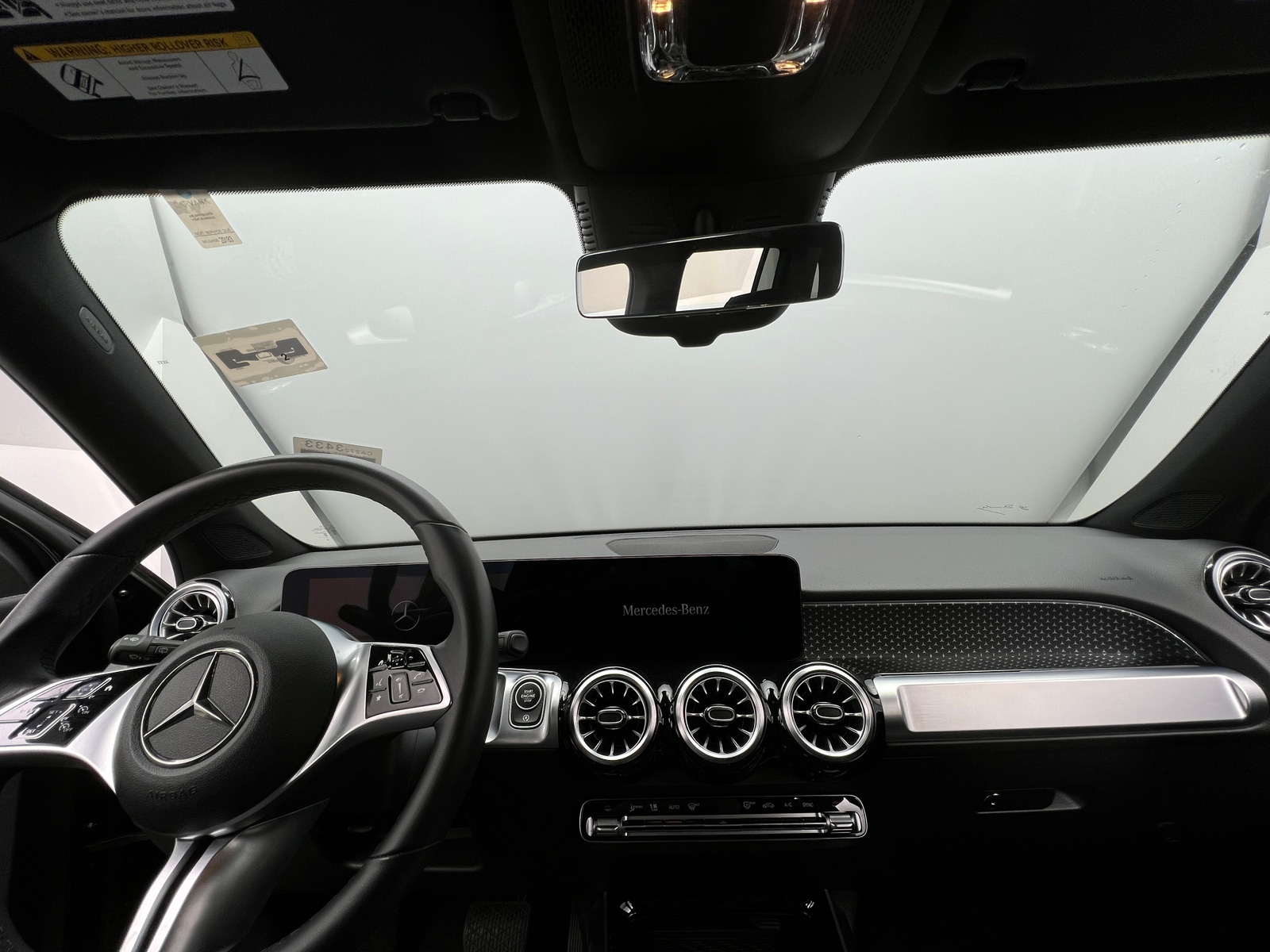Thumbnail: 2024 Mercedes-Benz GLB - 2