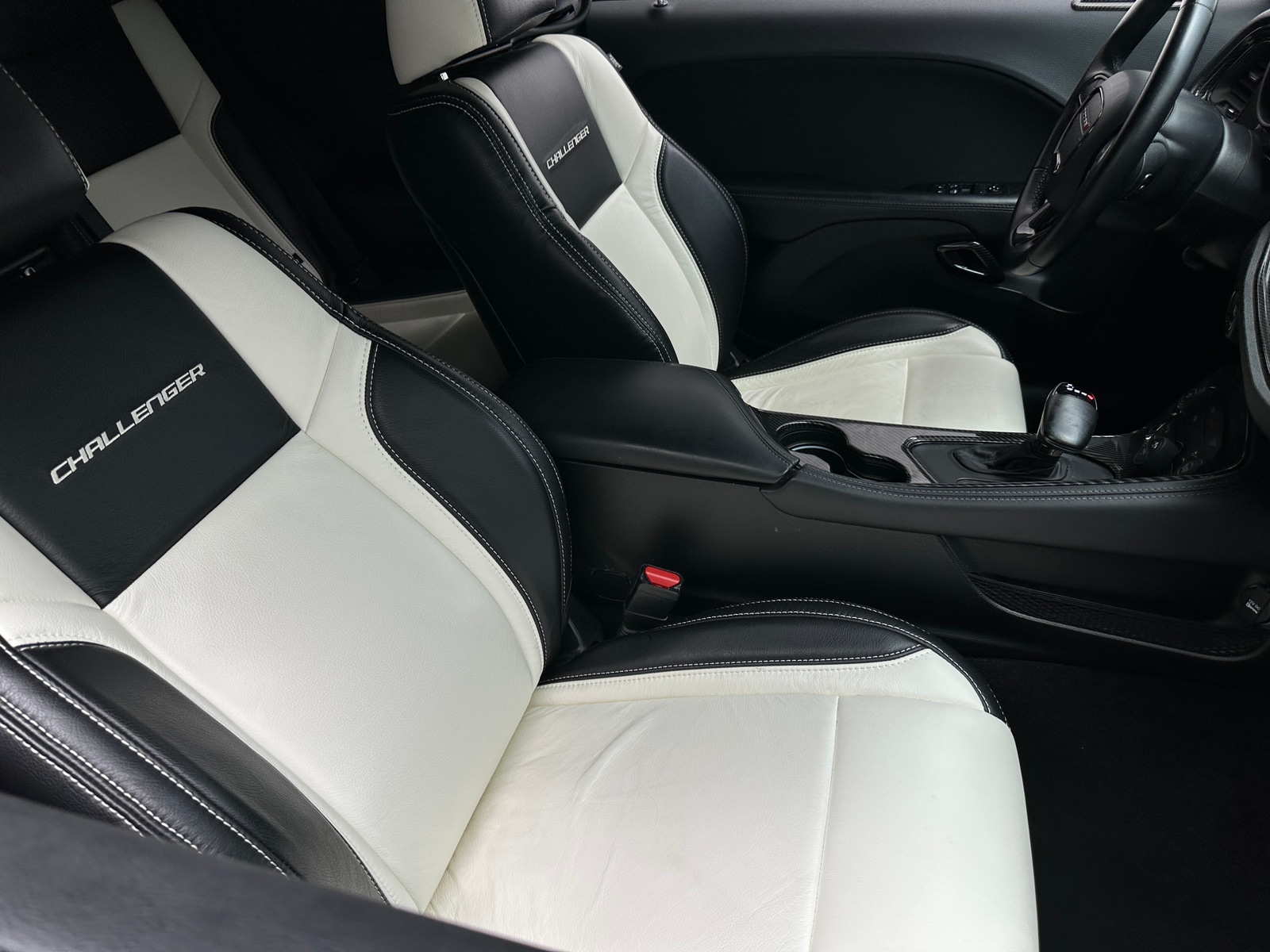 Thumbnail: 2019 Dodge Challenger - 2