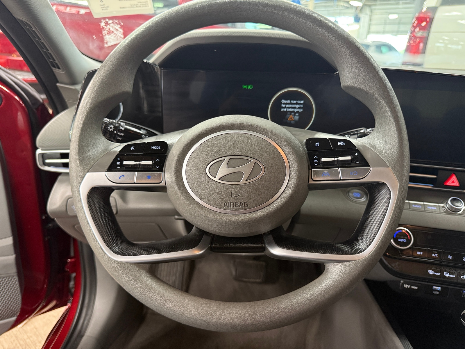 Thumbnail: 2024 Hyundai Elantra - 5