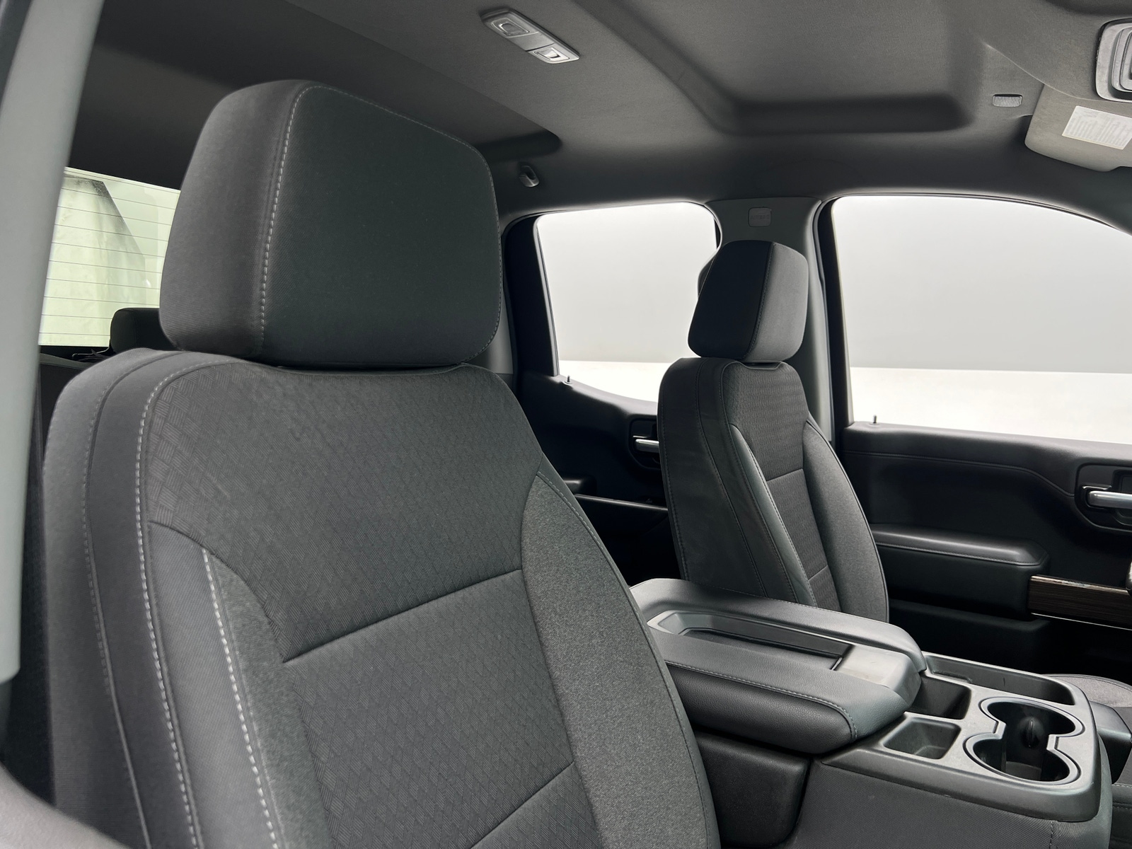 Thumbnail: 2020 Chevrolet Silverado 1500 - 2