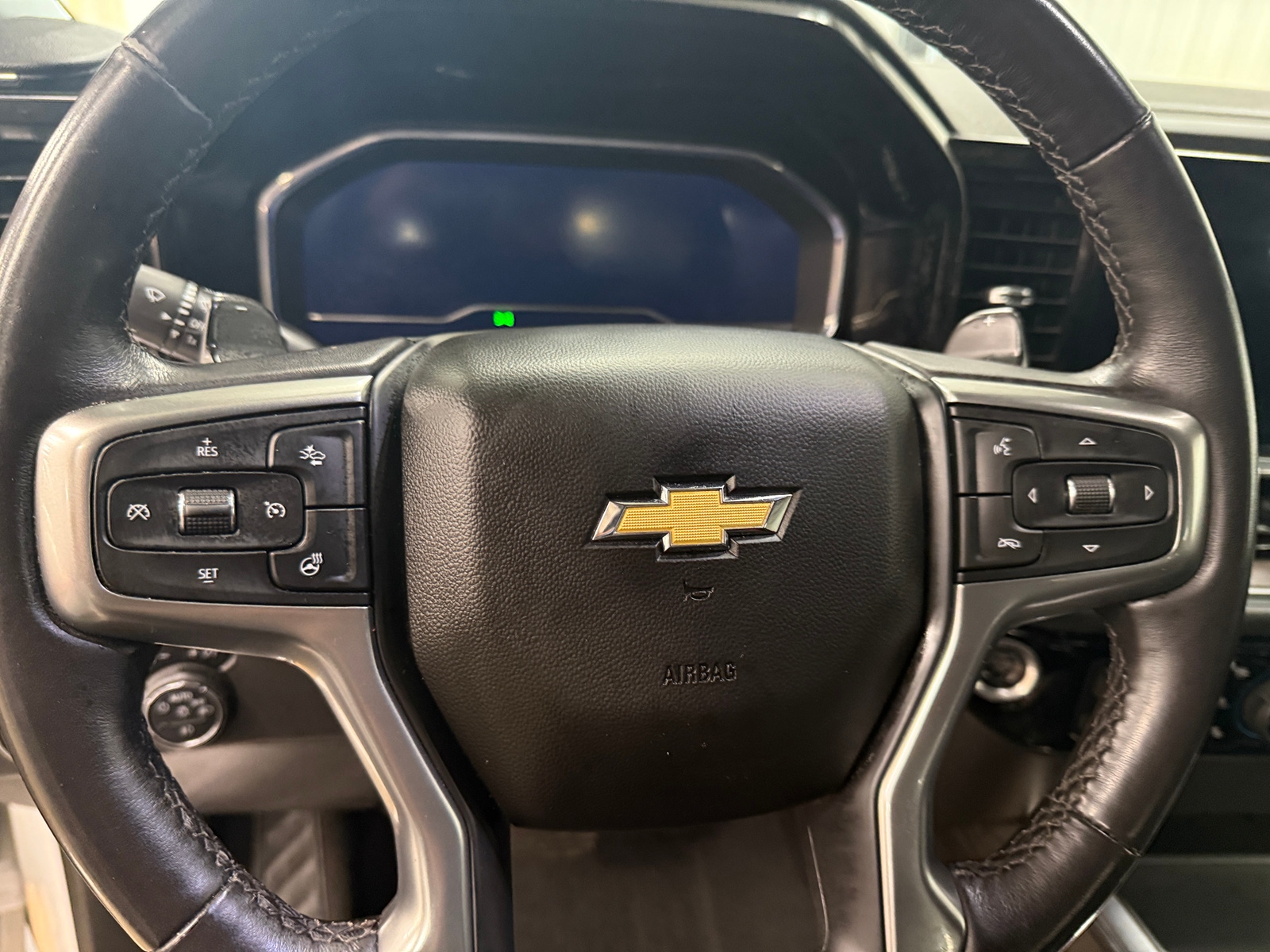Thumbnail: 2023 Chevrolet Silverado 1500 - 4