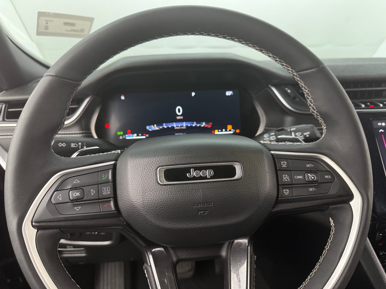 Thumbnail: 2023 Jeep Grand Cherokee - 4