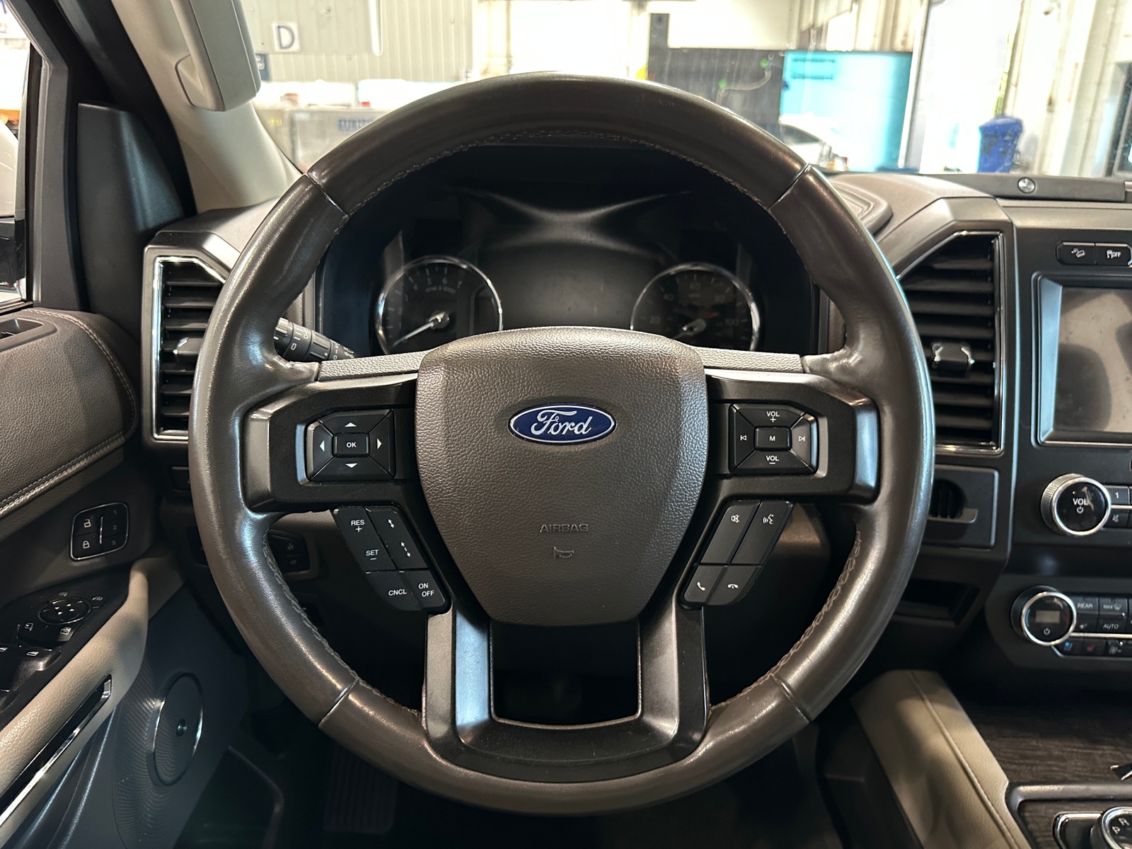 Thumbnail: 2020 Ford Expedition - 4